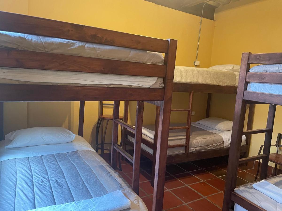 Hostal Casa Astromelia Bogotá Exteriör bild
