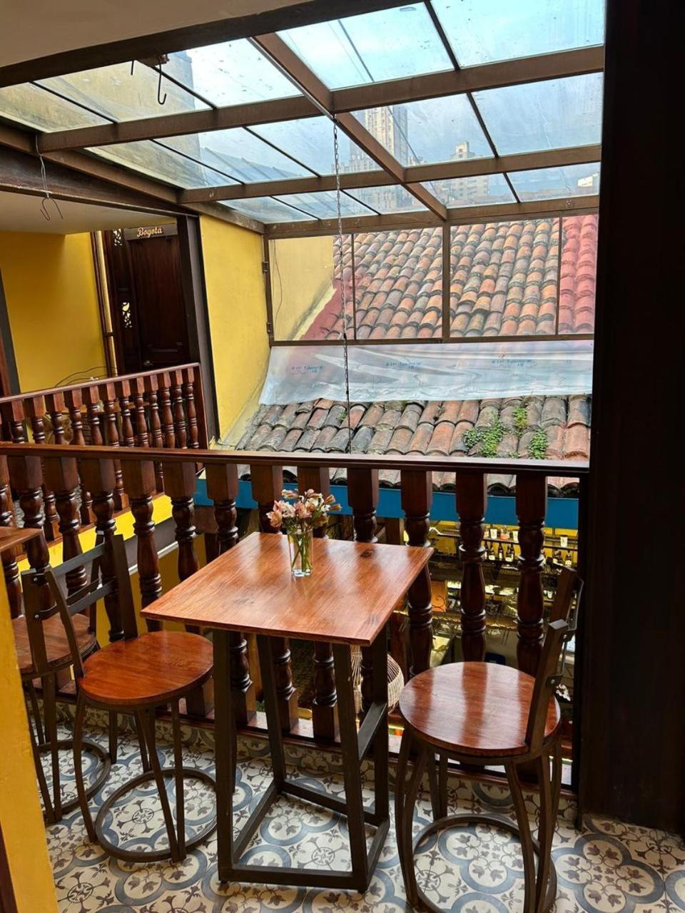 Hostal Casa Astromelia Bogotá Exteriör bild